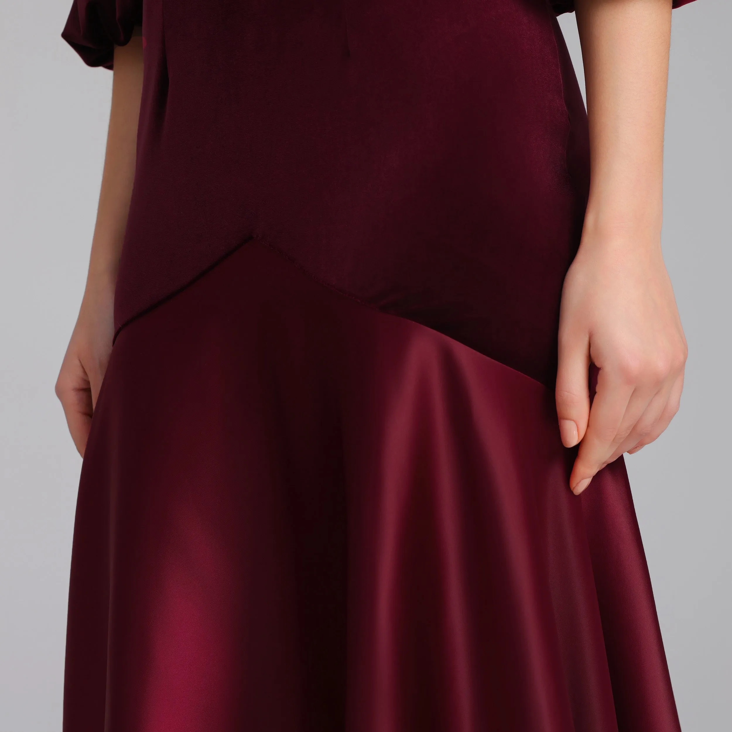 Burgundy Velvet-Satin Balloon Sleeve Midi Dress