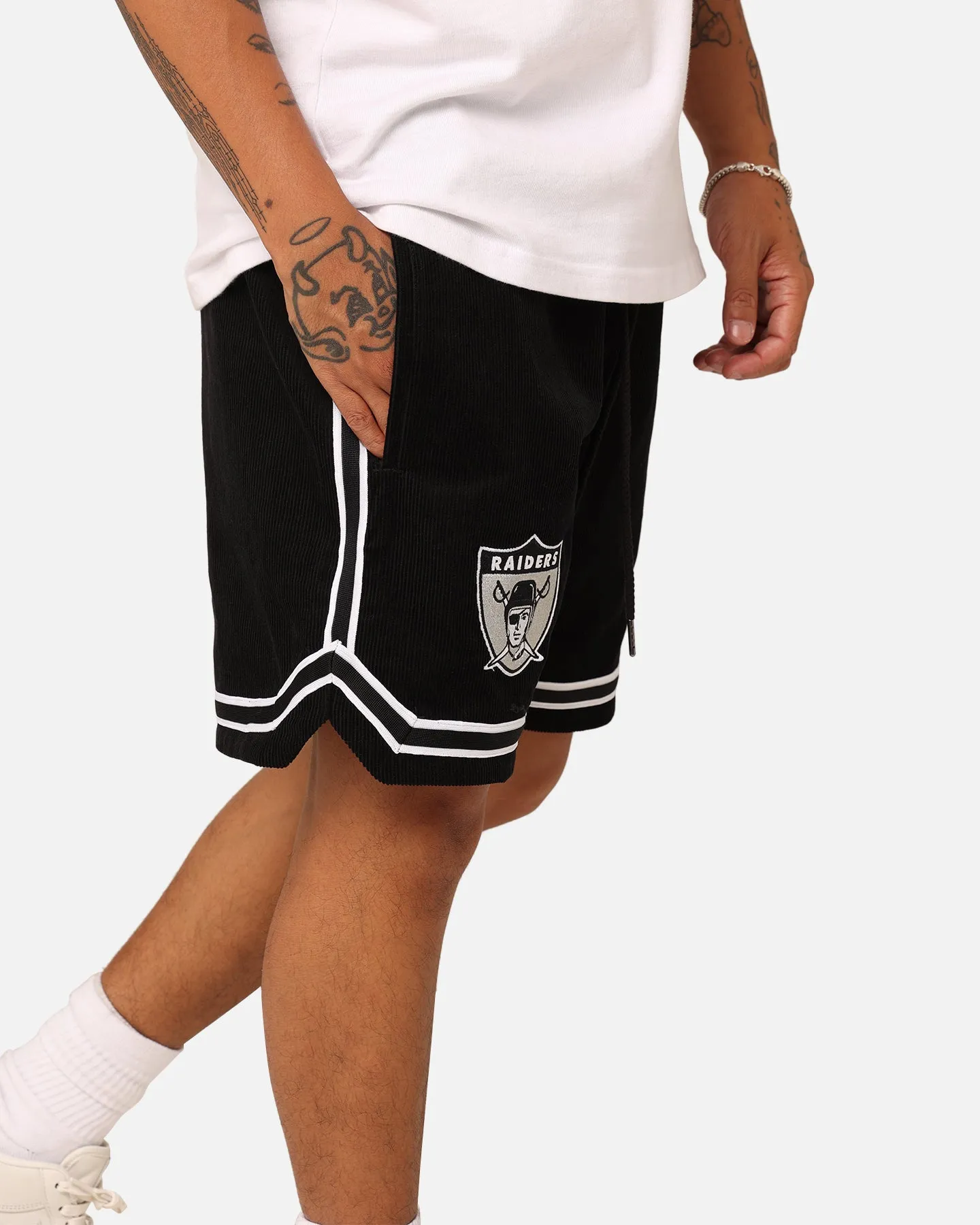 New Era Las Vegas Raiders Archive Corduroy Shorts OTC