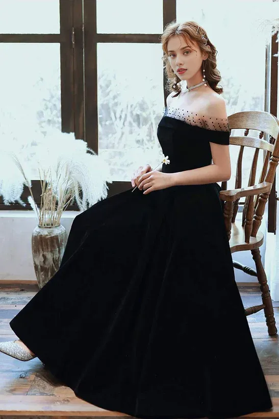 Off Shoulder Black Velvet Party Dress Homecoming Dress Evening Dress Wedding Guest Party Dresses