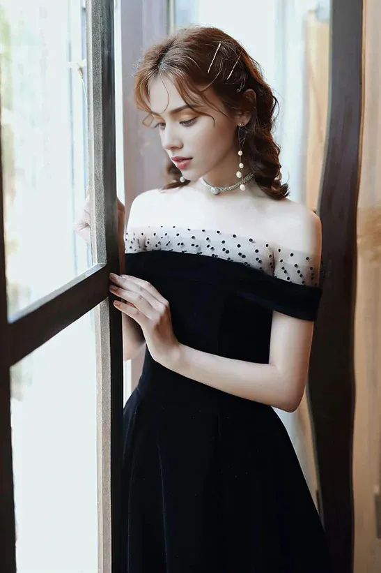 Off Shoulder Black Velvet Party Dress Homecoming Dress Evening Dress Wedding Guest Party Dresses