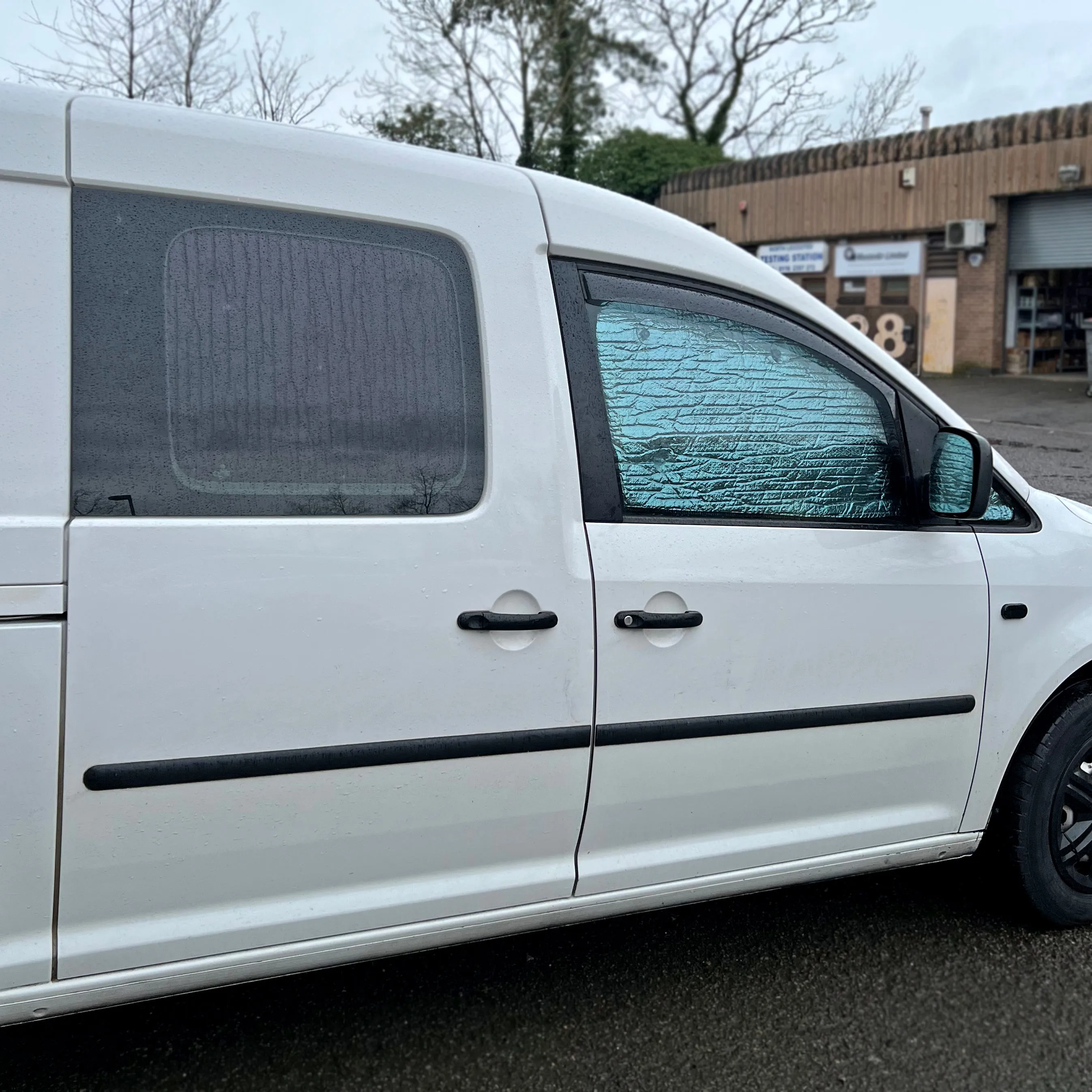 VW Caddy - Thermal Screens